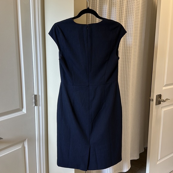 Ann Taylor navy blue dress size 4 - Picture 2 of 2